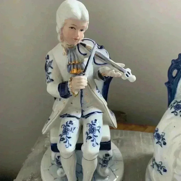 Gift  craft vintage figurines. 8” - Picture 4 of 8